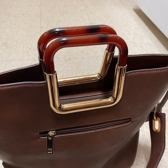 Elegant Brown Tote Bag - Picture 3 of 8